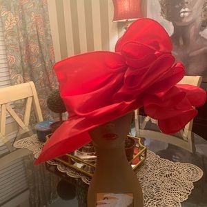 Red ruffled bow satin hat